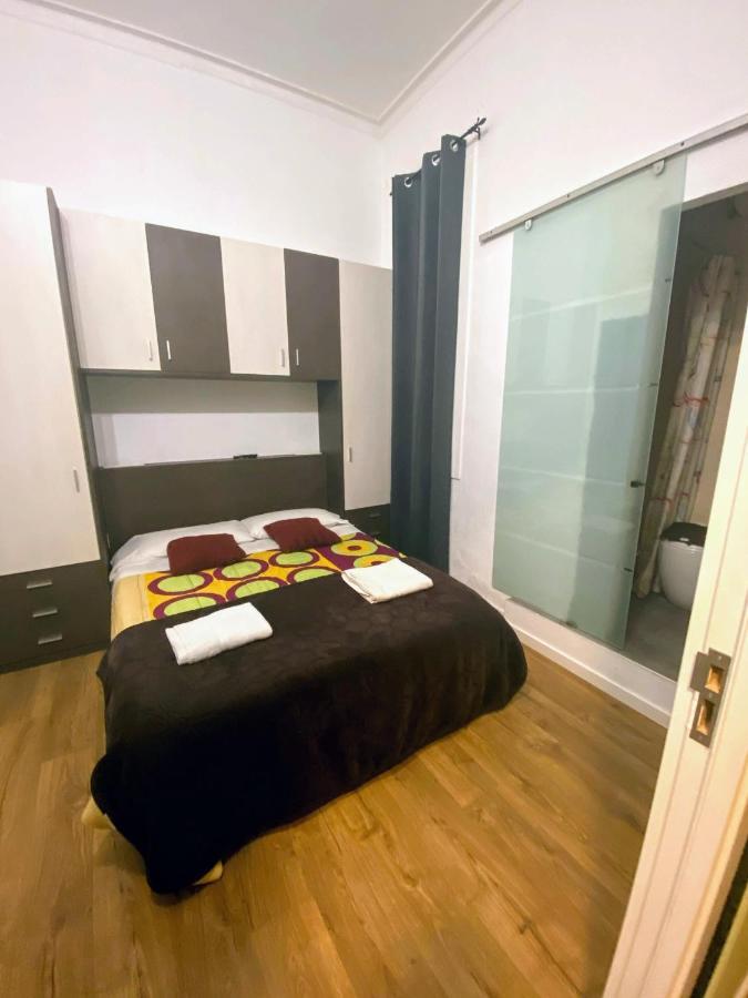 Break Bcn - Hostal & Coffeebar Barcelona Kültér fotó